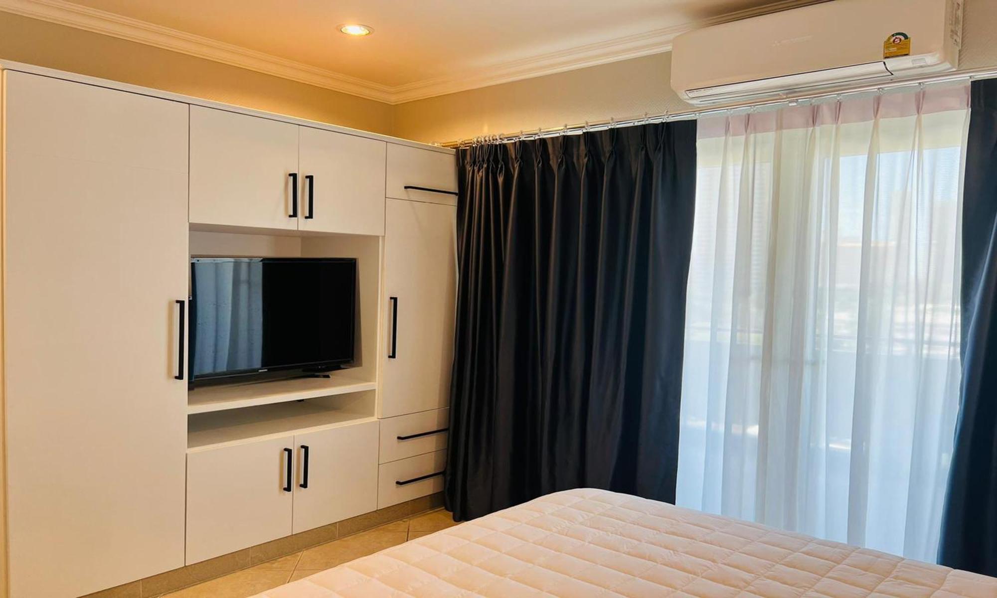 View Talay Residence 6 Wongamat Sand Beach Pattaya Exterior photo