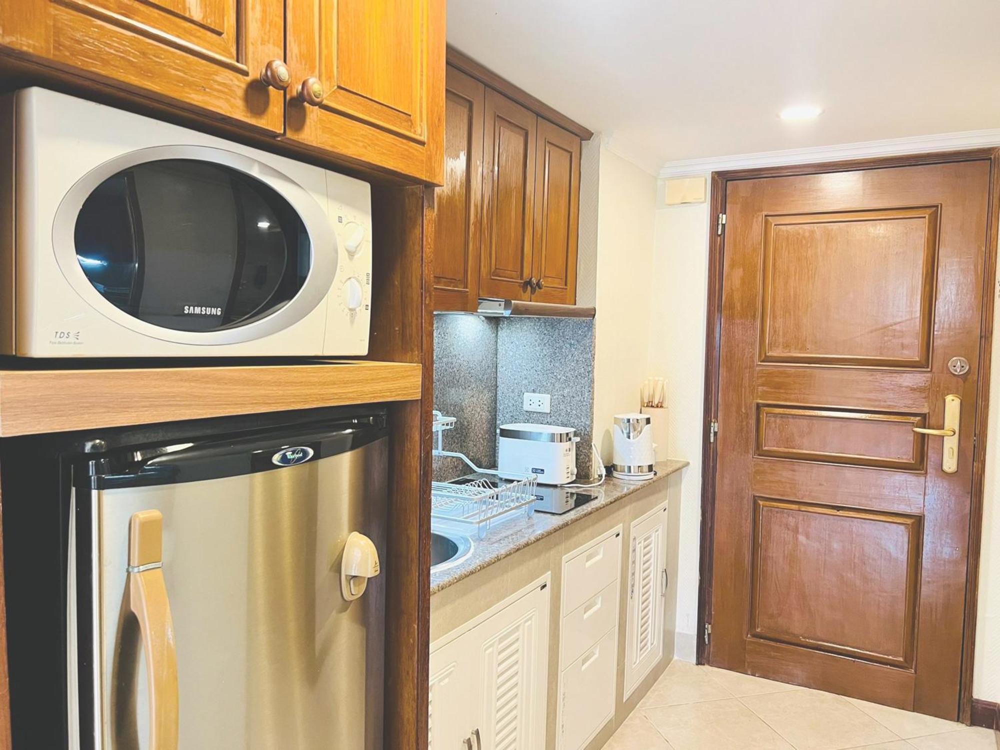 View Talay Residence 6 Wongamat Sand Beach Pattaya Exterior photo